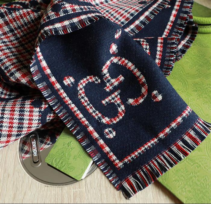 2026116111638817 380